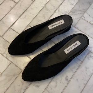 Never been worn Steve Madden slides